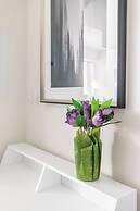 Stallion Suites Opp CN Tower & Scotiabank Arena