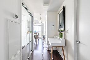 Stallion Suites Opp CN Tower & Scotiabank Arena