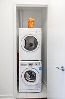 Stallion Suites Opp CN Tower & Scotiabank Arena