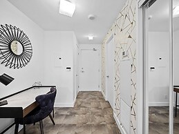 Stallion Suites Opp CN Tower & Scotiabank Arena