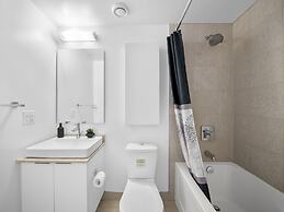 Stallion Suites Opp CN Tower & Scotiabank Arena