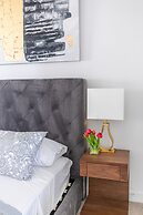 Stallion Suites Opp CN Tower & Scotiabank Arena