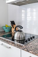 Stallion Suites Opp CN Tower & Scotiabank Arena