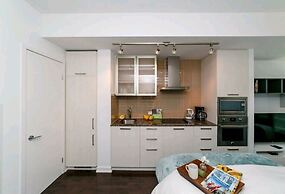 Stallion Suites Opp CN Tower & Scotiabank Arena