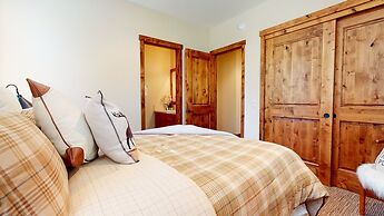 Graystone #2024 4 Bedroom Home by RedAwning