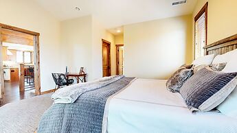 Graystone #2024 4 Bedroom Home by RedAwning