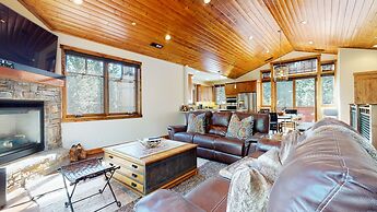 Graystone #2024 4 Bedroom Home by RedAwning