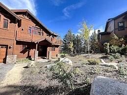 Graystone #2024 4 Bedroom Home by RedAwning