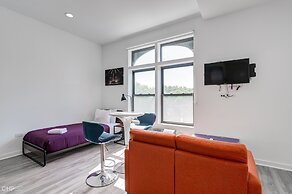 Chicago Second Floor Studio by 747 Lofts