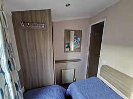 Beautiful 3-bed Caravan at Rockley Park Poole