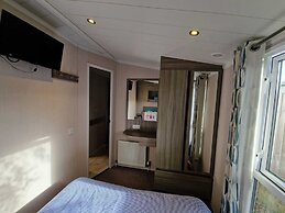 Seaside 8-person Caravan at Rockley Park