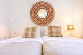 Ice Cream Call Apartment