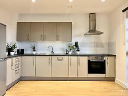 Luxury Entire 2 Bedroom Flat - Wembley Stadium