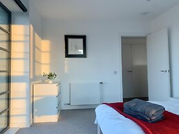 Luxury Entire 2 Bedroom Flat - Wembley Stadium