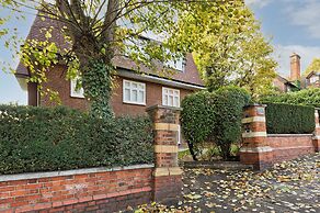 A Hampstead Retreat