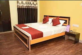 Goroomgo Varanasi Paradise Varanasi