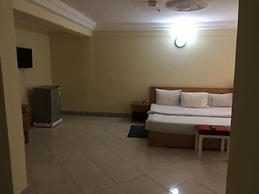 Animens Hotel Takoradi