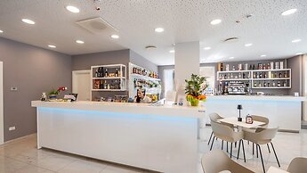 HOTEL SETTIBI