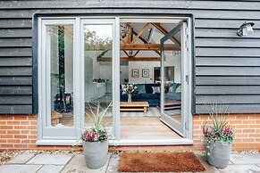 Woodvale Retreat - Sleeps 20