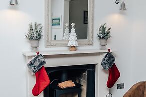 Woodvale Retreat - Sleeps 20