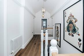 Woodvale Retreat - Sleeps 20