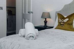 Woodvale Retreat - Sleeps 20