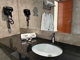SM HOTEL PLUS