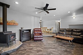 Eastside Acres 3 Bedroom Home by Redawning