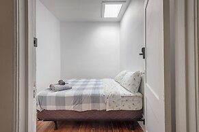 Beautiful 6BR Apt Near Olympic Stadium