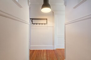 Beautiful 6BR Apt Near Olympic Stadium