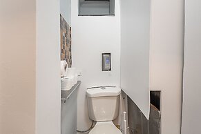 Beautiful 6BR Apt Near Olympic Stadium