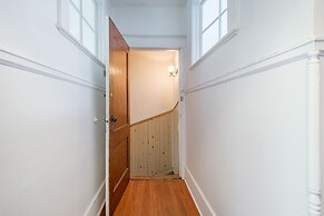 Beautiful 6BR Apt Near Olympic Stadium