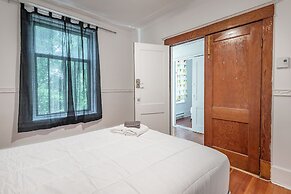 Beautiful 6BR Apt Near Olympic Stadium