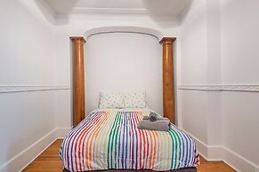 Beautiful 6BR Apt Near Olympic Stadium