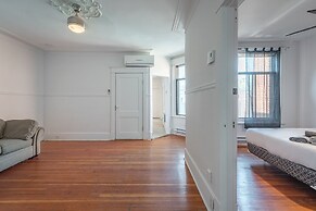 Beautiful 6BR Apt Near Olympic Stadium