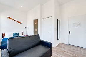 Chicago Third Floor Studio by 747 Lofts