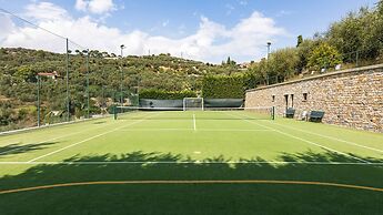 Luxury Apartment in Modern Villa Unit 1