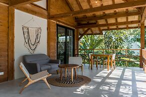 Blue Mist Hotel & Beach Club