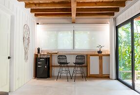 Blue Mist Hotel & Beach Club