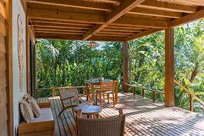 Blue Mist Hotel & Beach Club