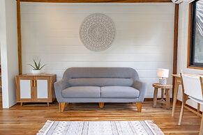 Blue Mist Hotel & Beach Club