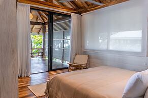 Blue Mist Hotel & Beach Club