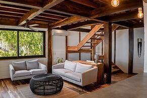 Blue Mist Hotel & Beach Club