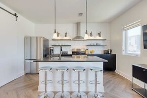 The Carter by AvantStay – Spacious Stay Near Downtown 