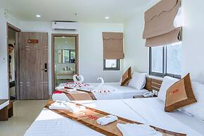 Ruby Hotel Cat Ba