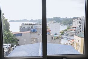 Ruby Hotel Cat Ba