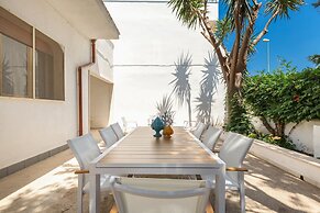 2482 Villa Estate by Barbarhouse