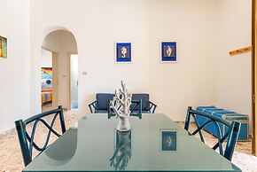 2482 Villa Estate by Barbarhouse