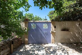 3025 Villa Verdeoasi by Barbarhouse