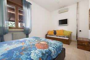 3025 Villa Verdeoasi by Barbarhouse